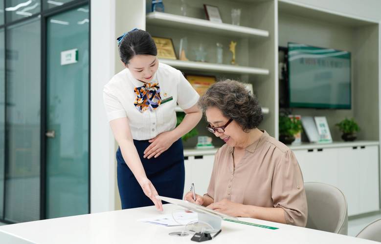 福安医保卡怎么取现银行卡余额，很多人都搞错了